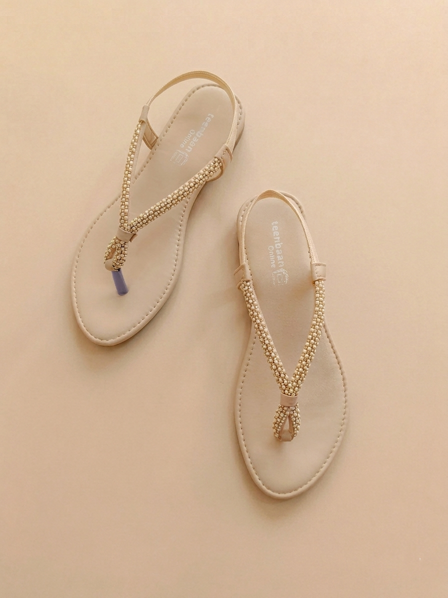 V-Glow Strap Sandals